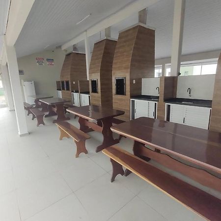 Apto Espetacular A 50 M Do Mar Em Condominio Com Piscinas Maravilhosas กัวราตูบา ภายนอก รูปภาพ