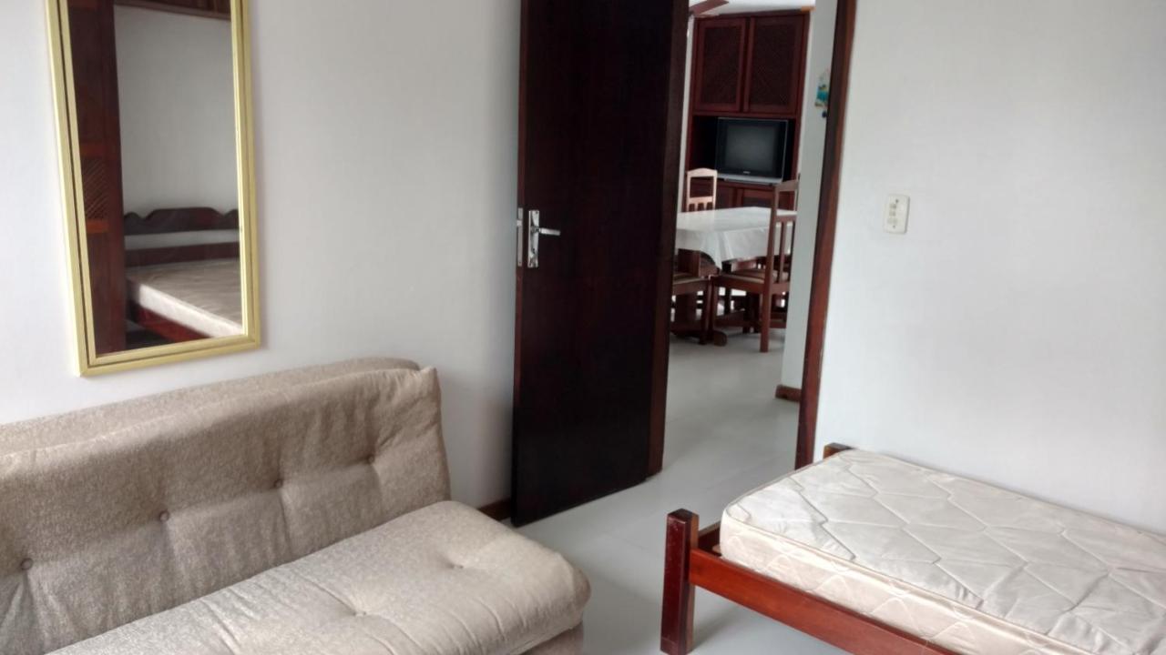 Apto Espetacular A 50 M Do Mar Em Condominio Com Piscinas Maravilhosas กัวราตูบา ภายนอก รูปภาพ